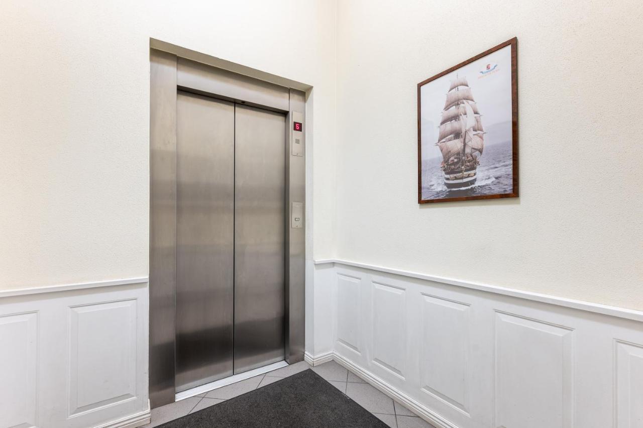 Dictumfactum 2bedroom Apartment *